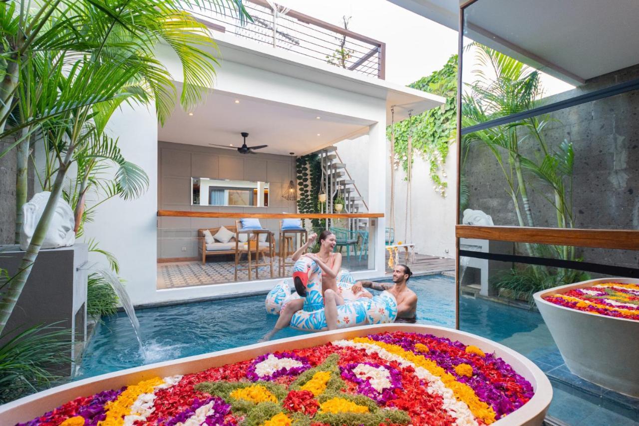 Ayona Villa Seminyak By Ini Vie Hospitality Kültér fotó
