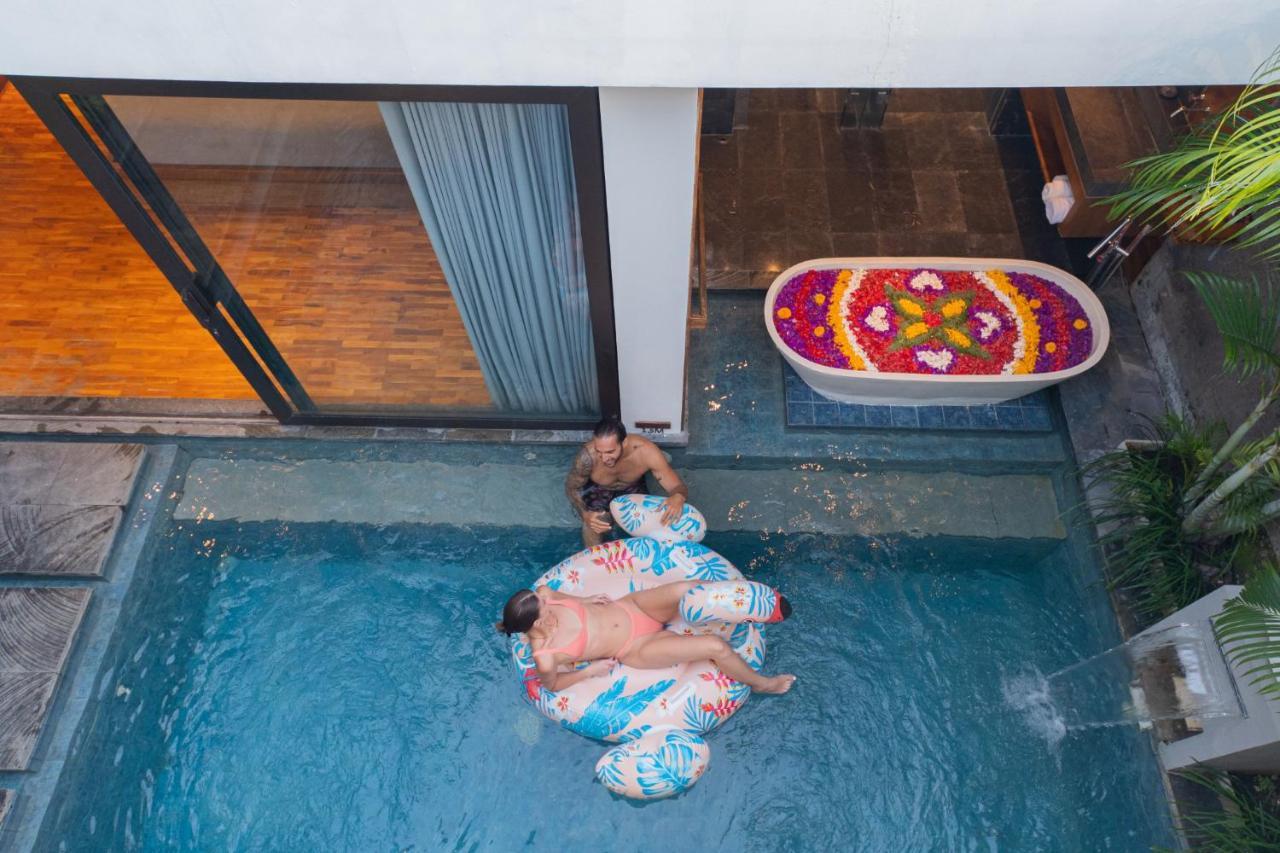 Ayona Villa Seminyak By Ini Vie Hospitality Kültér fotó