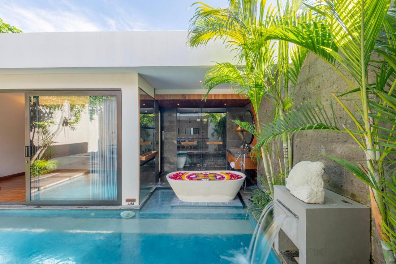 Ayona Villa Seminyak By Ini Vie Hospitality Kültér fotó