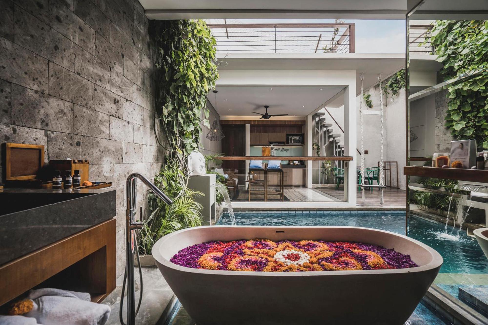 Ayona Villa Seminyak By Ini Vie Hospitality Kültér fotó